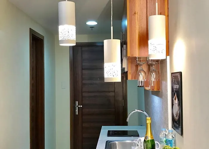 Ronzels Place- Unit At Horizons 101 Apartment *